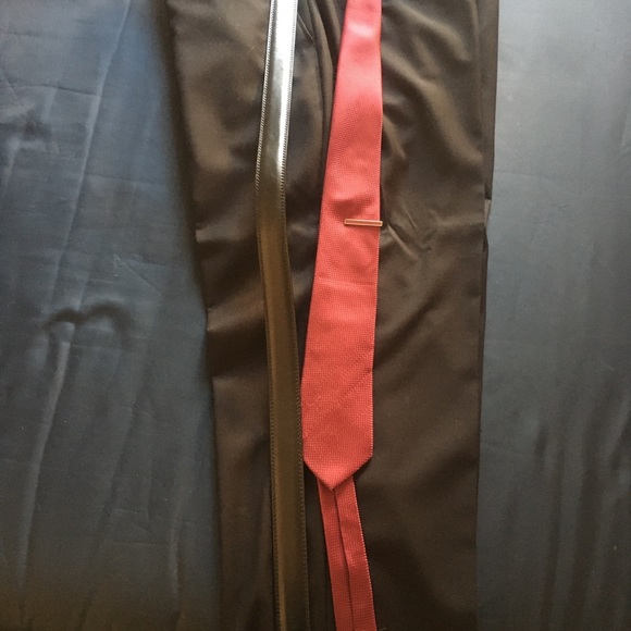 Berragamo 2 piece suit set - Picture 6 of 9